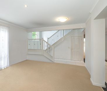 86 Park Ave, Clayfield QLD 4011 - House For Rent | Domain - Photo 2