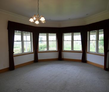 Spacious Country Living Just Minutes from Town - Photo 3