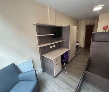 Studio Flat, Halley House, NG1 - Photo 6