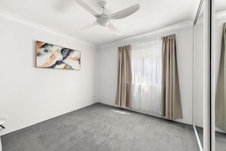 Modern Comfort in a Convenient Merewether Location - Photo 4