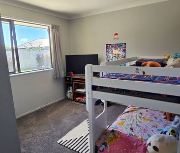 Well laid out 4-bedroom family home - Photo 5