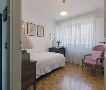 Zu vermieten - Schönes möbliertes 4.5-Zimmer-Apartment mit Seeblick... - Photo 4