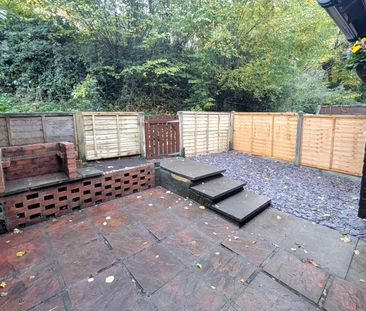 Overthorpe Close, Woking, Surrey, GU21 - Photo 3