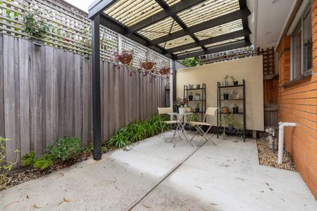 4/136 Hoffmans Road, Essendon VIC 3040 - Photo 4