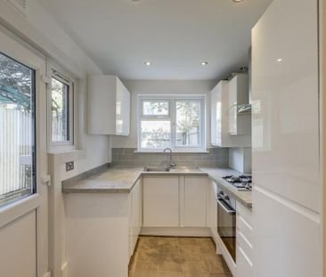 2 bedroom terraced house to rent - Photo 6