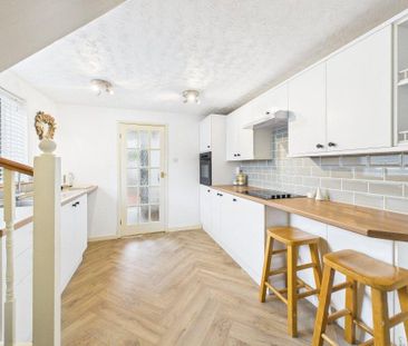 1 bedroom semi-detached house to rent - Photo 5