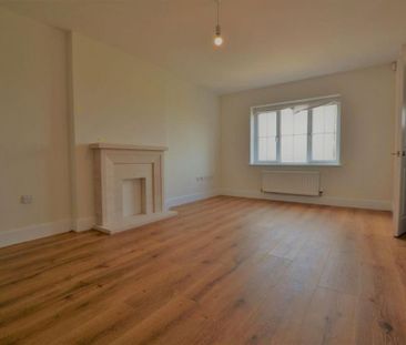 5 bedroom detached house to rent - Photo 2