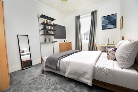 4 bedroom terraced house to rent - Photo 3