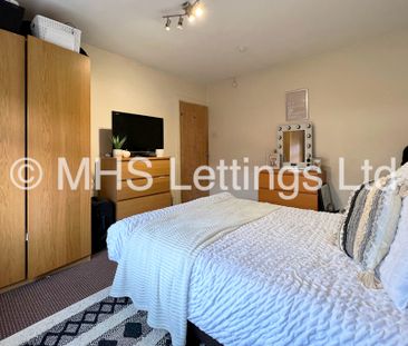 3 Bedroom Mid Terraced House for rent in Mayville Avenue - Photo 6
