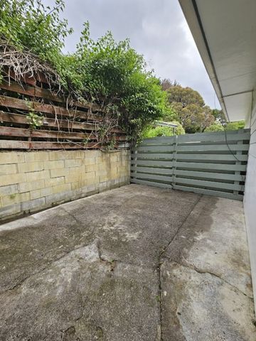 Renovated 4 bedroom home in Paraparaumu - Photo 2