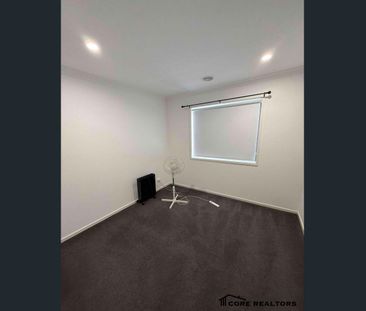 Spacious Family Home for Rent – 7 Spot Avenue, Wyndham Vale - Photo 3