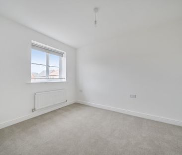 Kingfisher Drive - Photo 3