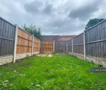 2 bedroom terraced house to rent - Photo 6