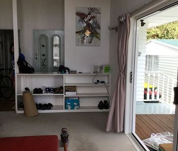 Renovated family home with spacious garden - Photo 6