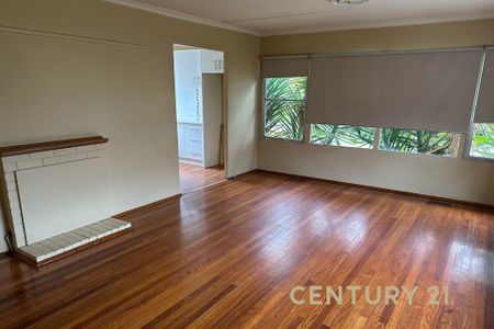 Spacious Family Home in a Peaceful Doveton Location - Photo 4