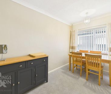 3 bedroom semi-detached bungalow to rent - Photo 5