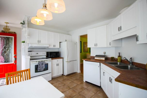 90 Douglas Ave, Kingston, ON K7K 6C6 - Photo 1
