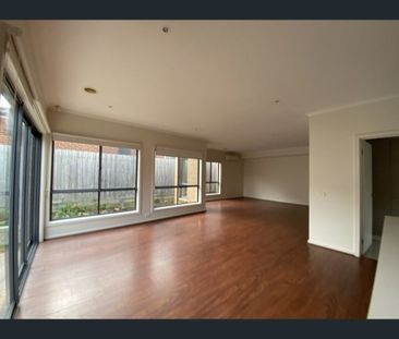 80 Springhill Drive, Cranbourne, Vic 3977 - Photo 3