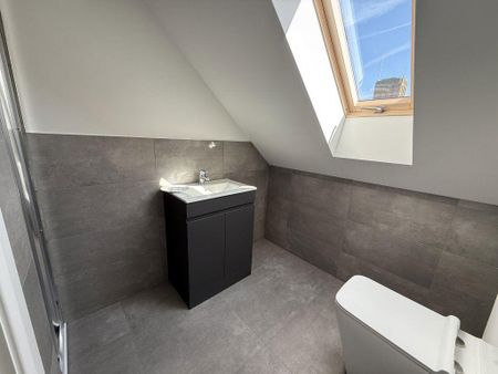 2 bedroom maisonette to rent - Photo 2