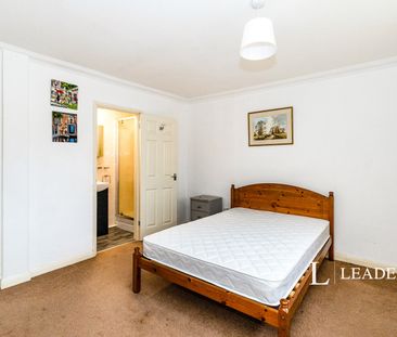 4 bedroom house to rent Southwood Road, Hayling Island, Hampshire, ... - Photo 6