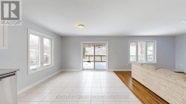 218 MAIN STREET N - Photo 1