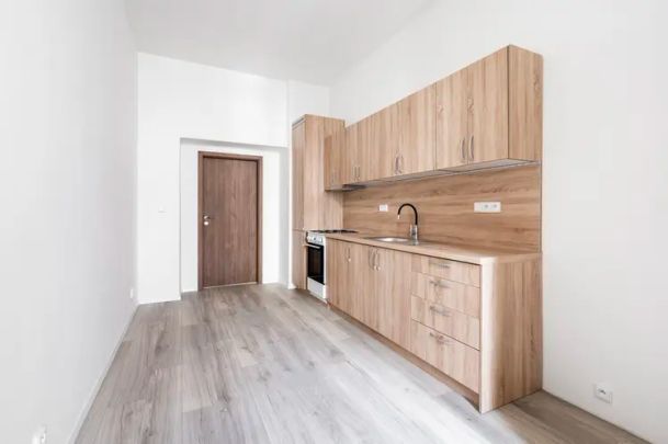 Zcela nově zrekonstruovaný byt 2+1, 63 m - Фото 1