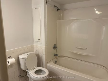 For Lease - 85 Child(Lower) Drive, Aurora, Ontario - Photo 2