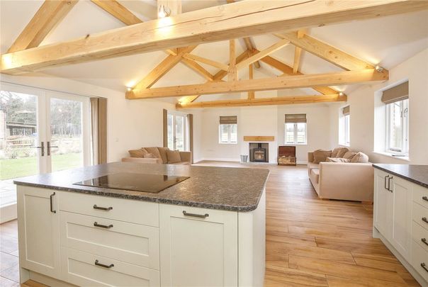 Brand new two bedroom barn conversion set in the most picturesque location within private grounds. - Photo 1