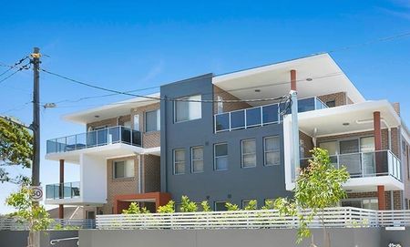 7/66 Lawrence Street, Peakhurst NSW 2210 - Apartment For Rent | Domain - Photo 5