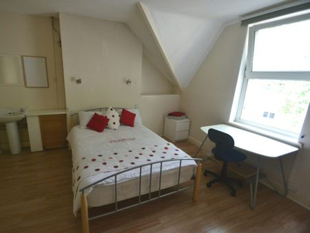 Castle Boulevard, Nottingham, NG7 - Photo 3