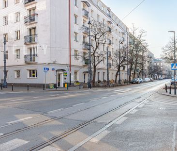 Dw. Wileński , 1 pokój , oddzielna kuchnia, balkon - Zdjęcie 4