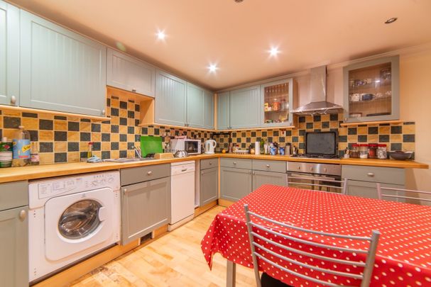 Room in a Shared House, Ordell Court, E3 - Photo 1