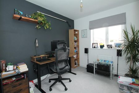 3 bedroom detached house to rent - Photo 4