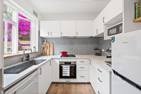 1/46 Scott Grove, Glen Iris VIC 3146 - Apartment For Rent | Domain - Photo 5