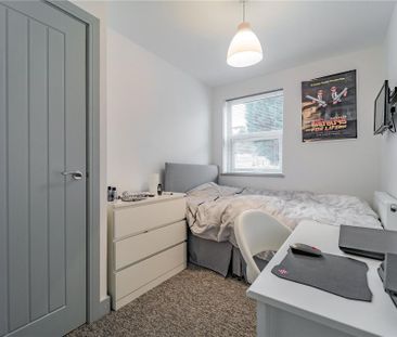 8 bedroom house to rent - Photo 1