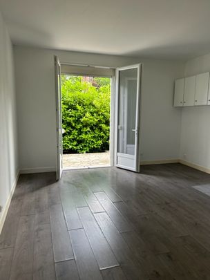 Location Appartement 1 pièce 23m² ST MAUR DES FOSSES 94210 - Photo 1