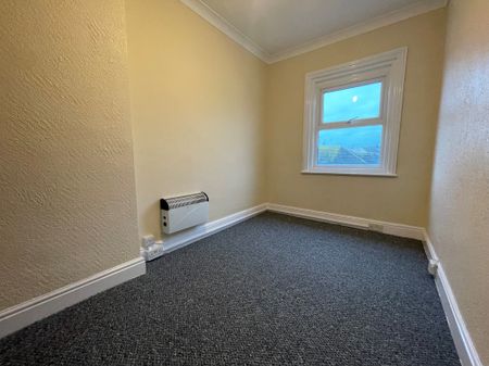 Pevensey Road, Eastbourne - Photo 2