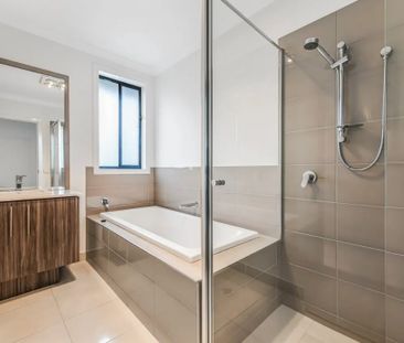 1/17 Ingleside Crescent, Glen Waverley - Photo 2