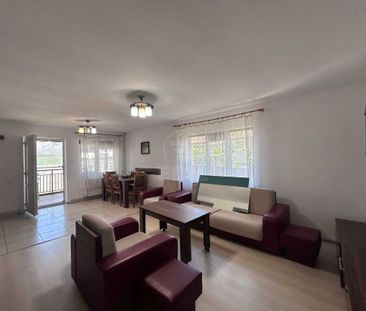 Casă tip triplex de închiriat in Floresti – Str. Cuza Vodă - Fotografie 1