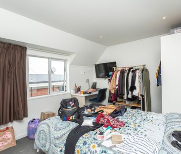 Studio Room Available Now till 31st December 2025 - Photo 1