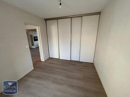 Location Appartement 3 pièces 76m² BOURGES 18000 - Photo 4