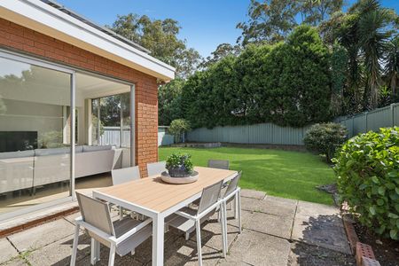 8 Mavor Crescent, Frenchs Forest NSW 2086 - House For Rent | Domain - Photo 4