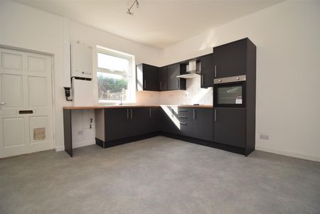 Wakefield Road, Normanton - Photo 5