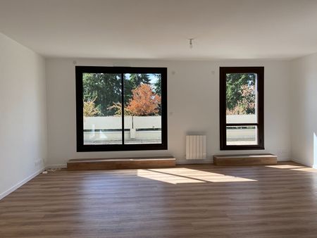 Location Appartement 4 pièces 90m² CESSON SEVIGNE 35510 - Photo 2