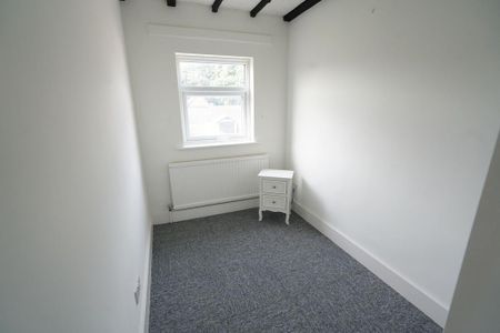 3 bedroom terraced house to rent - Photo 4