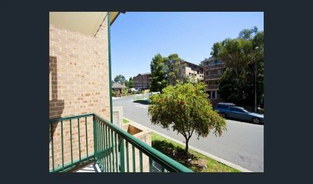 “Exceptional convenience – Approx 100 meters to Westfield!” - Photo 5