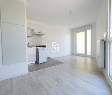 Location Appartement 2 pièces 39m² NANTES 44300 - Photo 2