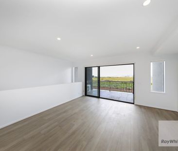 BRAND NEW TOWNHOUSE IN THE SOUGHT-AFTER MT ATKINSON ESTATE! - Photo 1