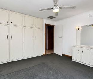 11 Kooraka Court, Hallett Cove - Photo 6