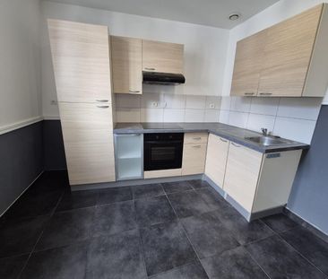 Location Appartement 2 pièces 43m² CAMBRAI 59400 - Photo 4
